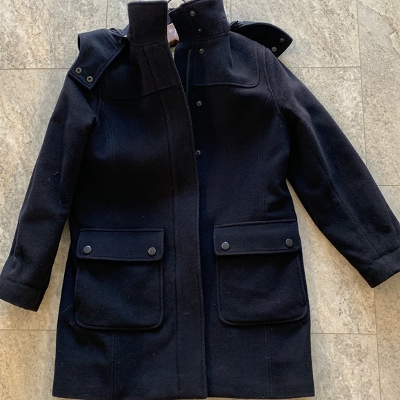 LLBean wool duffle coat with detachable hood .Navy blue , size S petite. - Picture 2 of 3